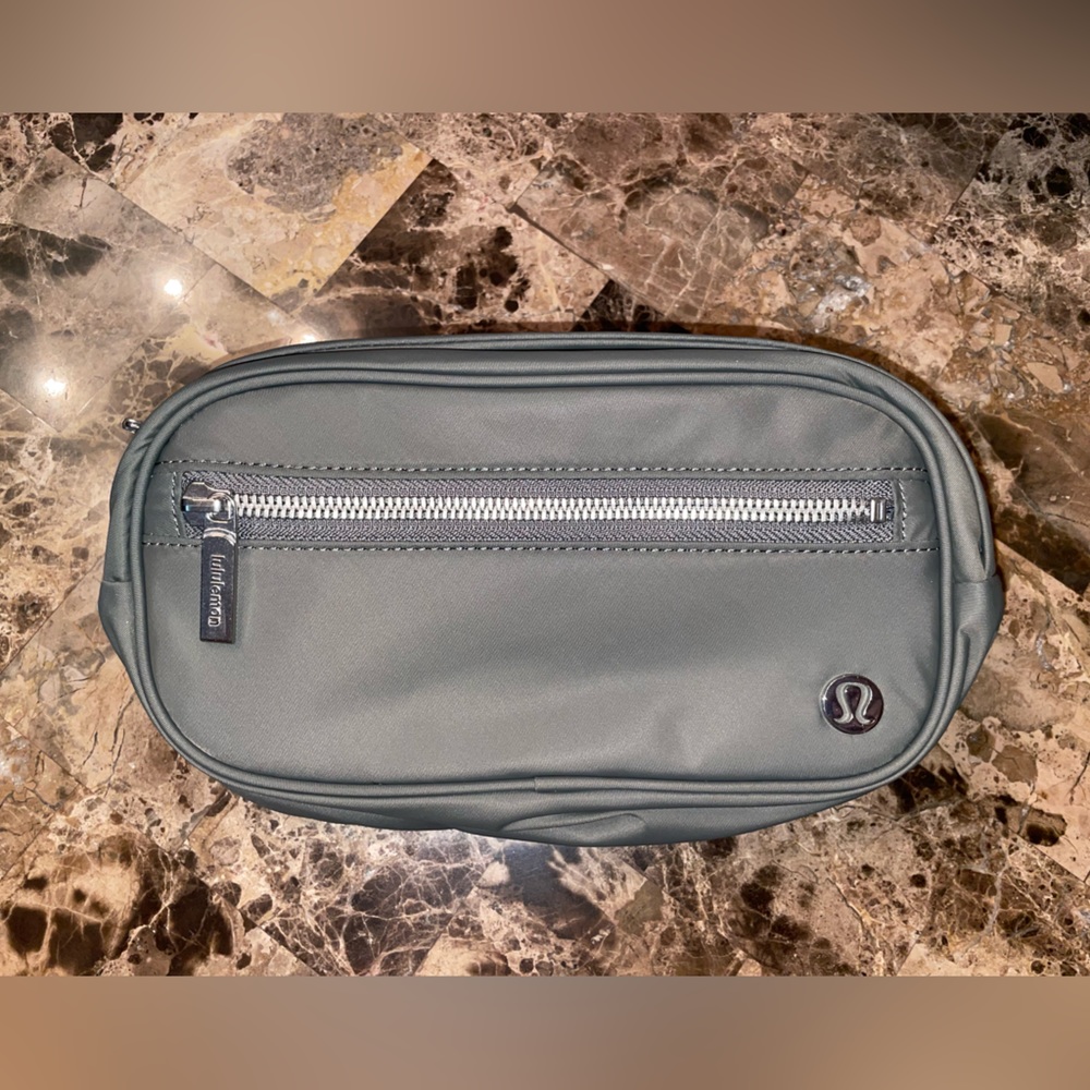 Lululemon Wanderlust Belt Bag